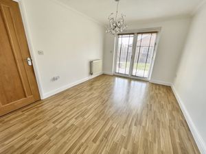Lounge- click for photo gallery